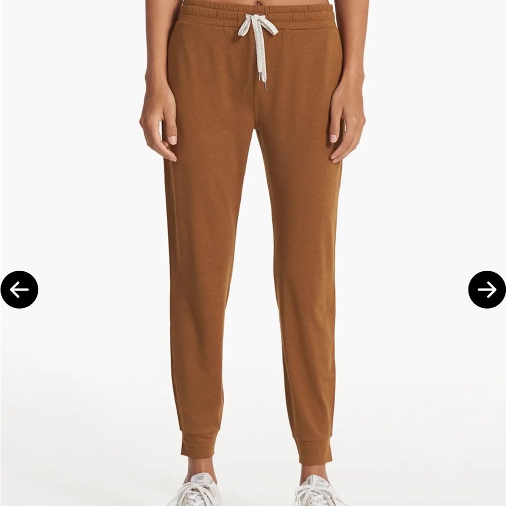 Vuori caramel Heather boyfriend joggers